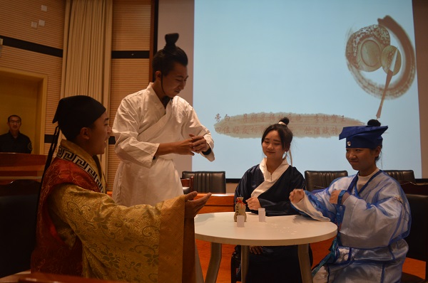 节目表演《诗说》