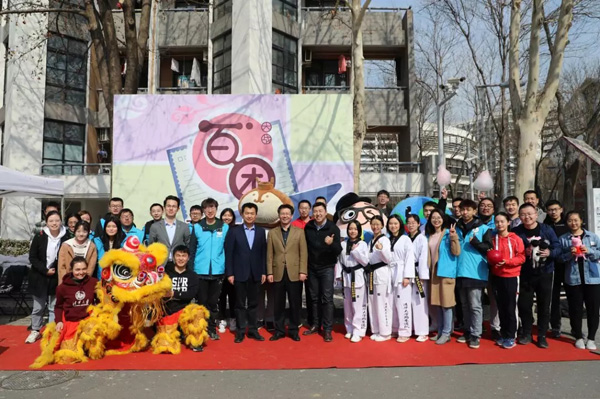 http://qnzz.youth.cn/yw/201903/W020190313712147673106.jpg