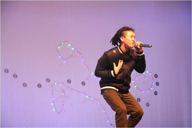 忘情的演唱