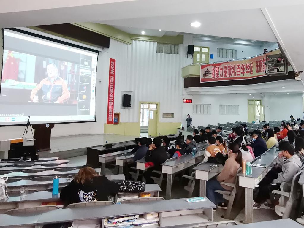 说明: /__local/B/F2/41/7DFF2F1CE8C30794188C0DD461D_09E3FC3B_1B53F.jpg
