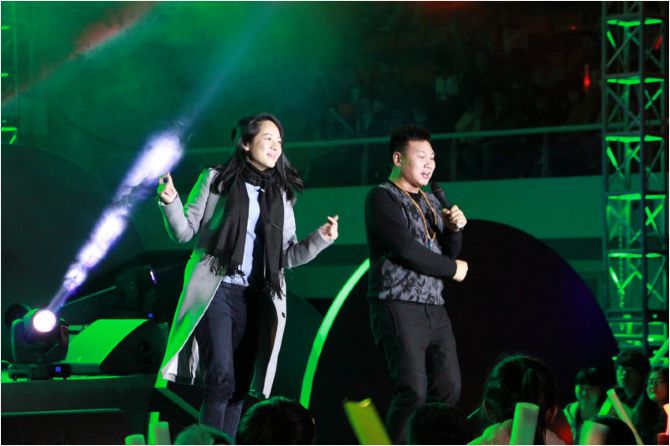 中国音乐家协会会员、四川音乐学院教授陈万老师演唱原创歌曲《我的情歌》