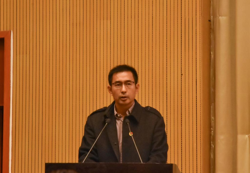 学工部(研工部)部长蒲勇宣读《金沙娱场城app7979关于表彰2017年“挑战杯”金沙娱场城app7979大学生课外学术科技作品竞赛优秀组织单位、获奖作品和先进个人的决定》