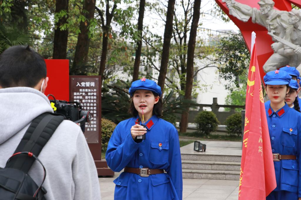川陕根据地博物馆直播现场.JPG 川陕根据地博物馆直播现场.JPG