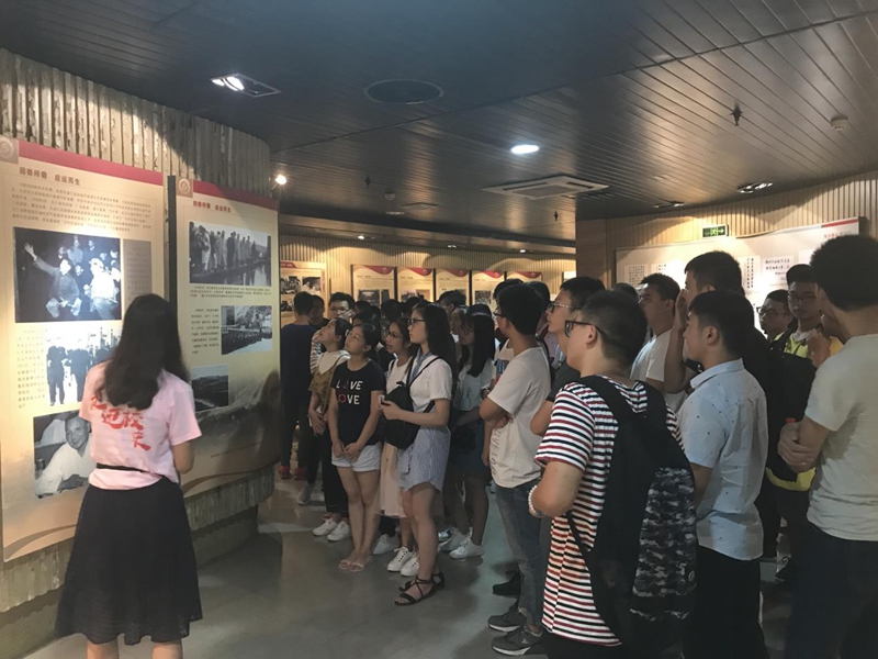 参观场景之二